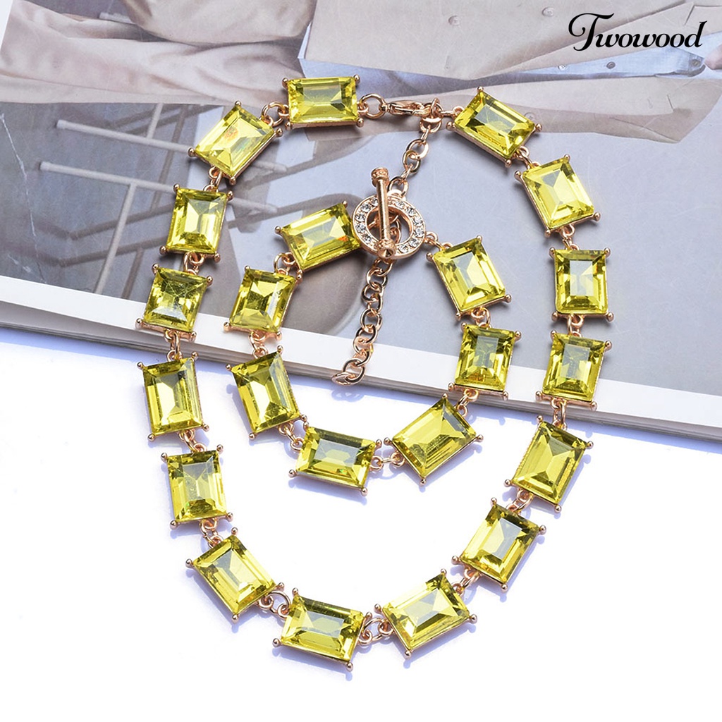 Twowood Kalung Berlebihan Desain Persegi Mengkilap Tidak Luntur Dress Up Alloy Geometris Persegi Berwarna Kristal Imitasi Kalung Wanita Perhiasan