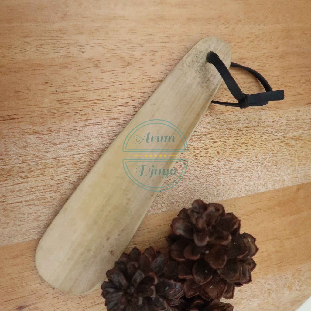 Sendok Sepatu Shoe Horn Alat Bantu Pakai Sepatu Selop Sepatu Shoes Spoon Shoehorn Kayu 16cm