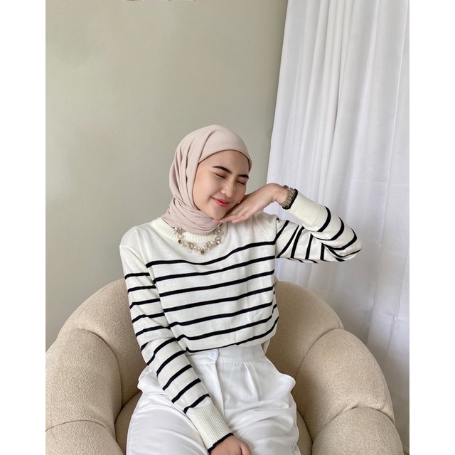 Kyra Stripe Knit - Sweater Stripe - Atasan Rajut Blouse