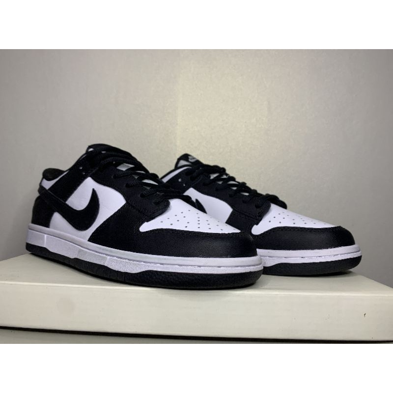 Nike Dunk Low Black White Panda Size 41 Second