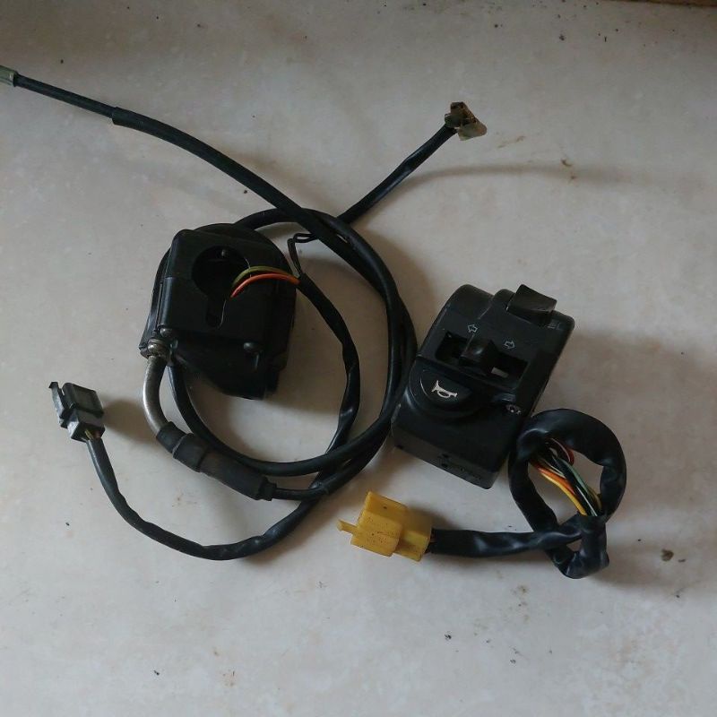 SAKLAR HOLDER KANAN KIRI SUZUKI SATRIA FU FI ORI