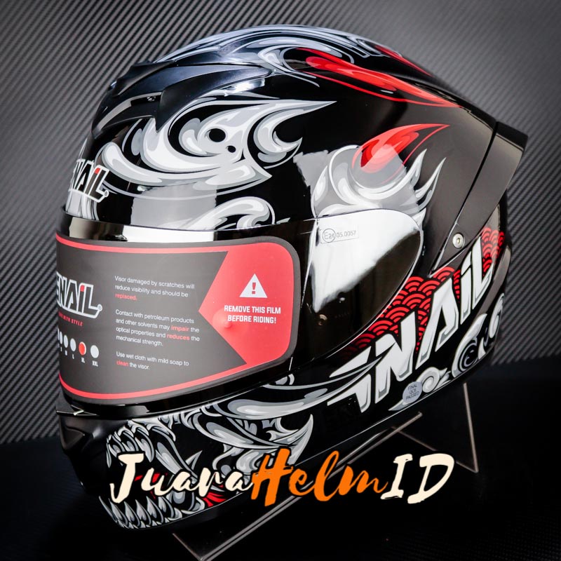 SNAIL HELM FFS2 DEVIL / GREY GLOSSY VISOR SILVER / FULLFACE