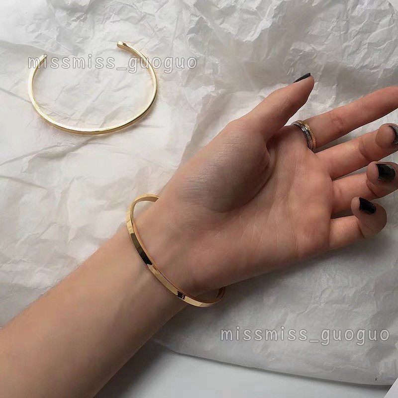 Missmiss Gelang Tangan Titanium Steel Lapis Rose Gold 18K Bentuk C Anti Karat / Alergi Untuk Pria / Wanita