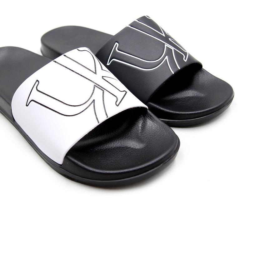 ❁ [ORIGINAL] SANDAL PRIA YONGKI KOMALADI OL-IVN4412-21 HITAM/PUTIH ℗