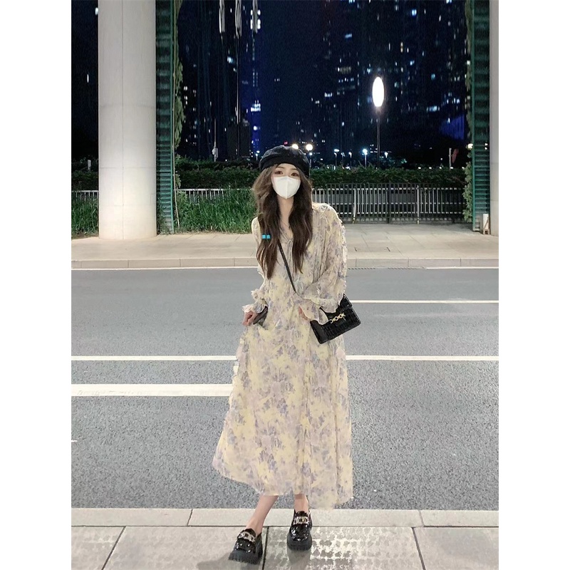 Red Kumikumi angin lembut dasi bunga gaun musim semi wanita rok lengan panjang desain rasa temperamen rok mid-length