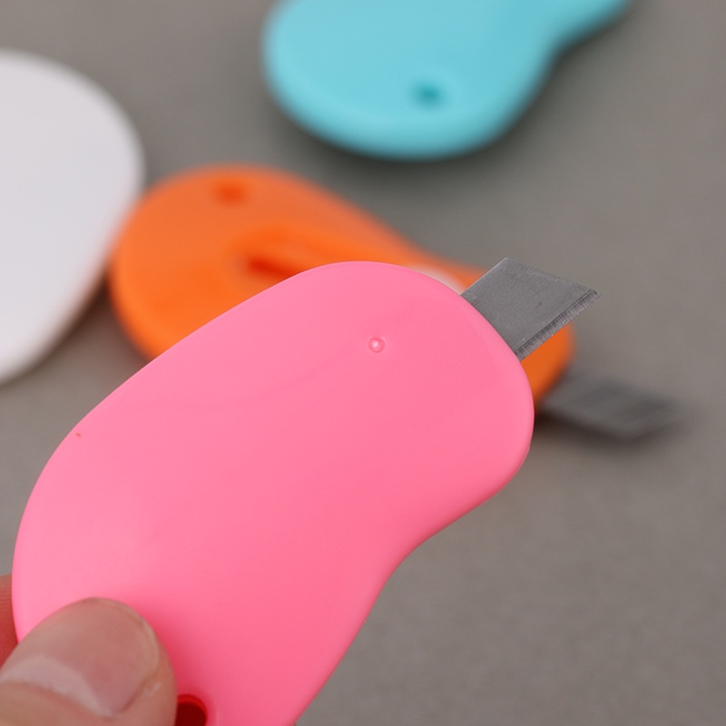 ACCSTORE008   Cutter Mini Portable  Mini Cutter Polos Travel Kit Pemotong Kertas