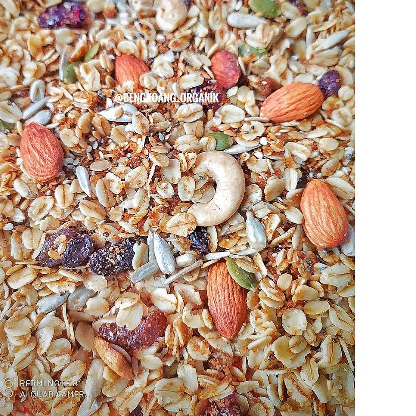 

◙ SUPER GRANOLA 1KG (Vanilla Flavour & 14 MIX) - Rolled Oat, Almond, Cranberry, Cashew, Pumpkin seed, Raisin, Golden Flaxseed ➩