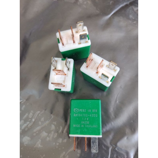 Relay riley rilai rilei lampu klakson mobil motor universal Mazda 4 kaki