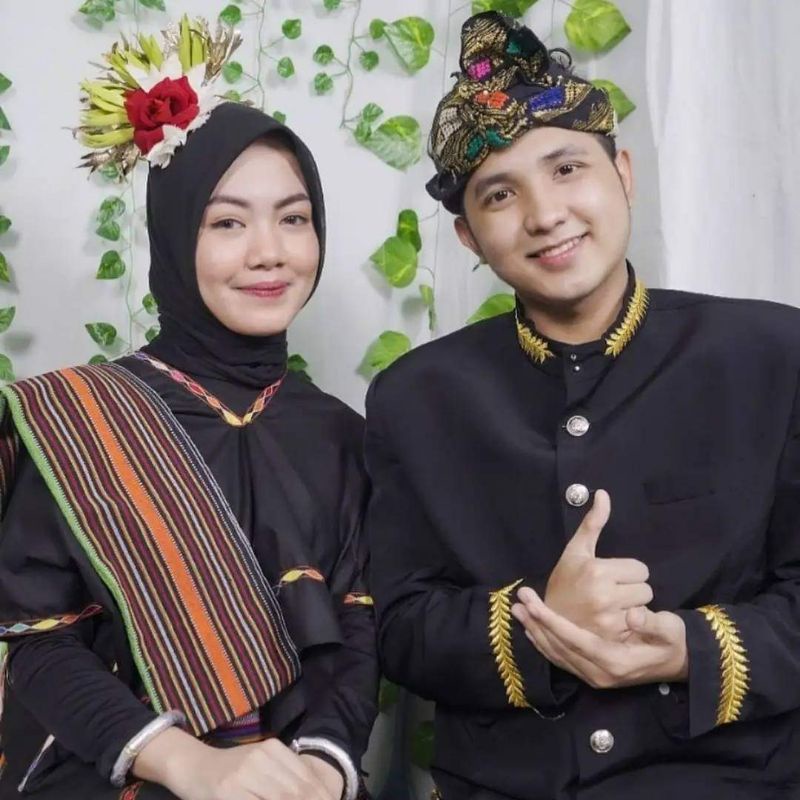 Lambung Lombok (Baju Adat Lombok Perempuan) Paket 4in1
