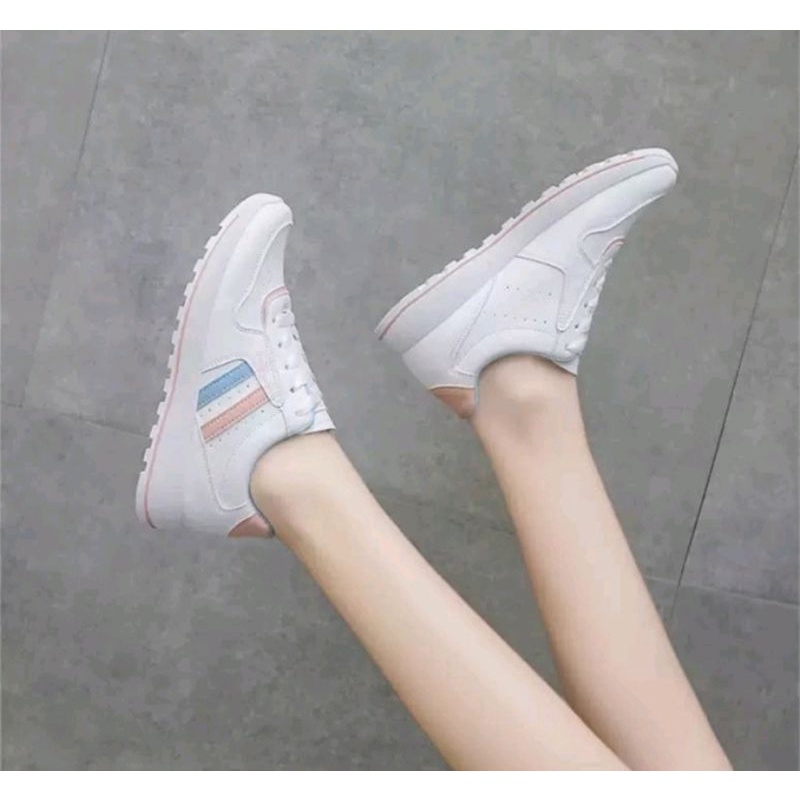 Sepatu Sneakers Wanita Korea Kasual Fashione com Terbaru/Sepatu Wanita Korea Trandy