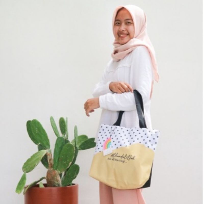 Totebag Print Muslim Rumah Warna