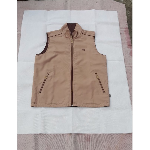 CT VEST