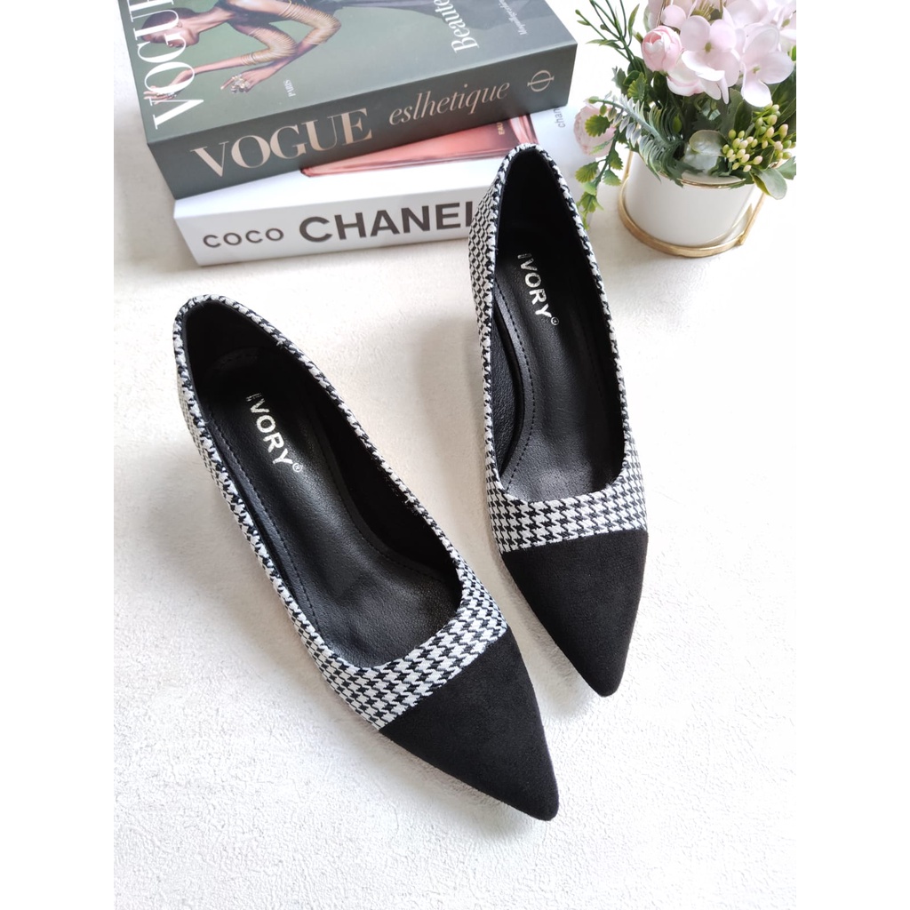 IVORY Sepatu Wanita Heels Fashion IV3-K123