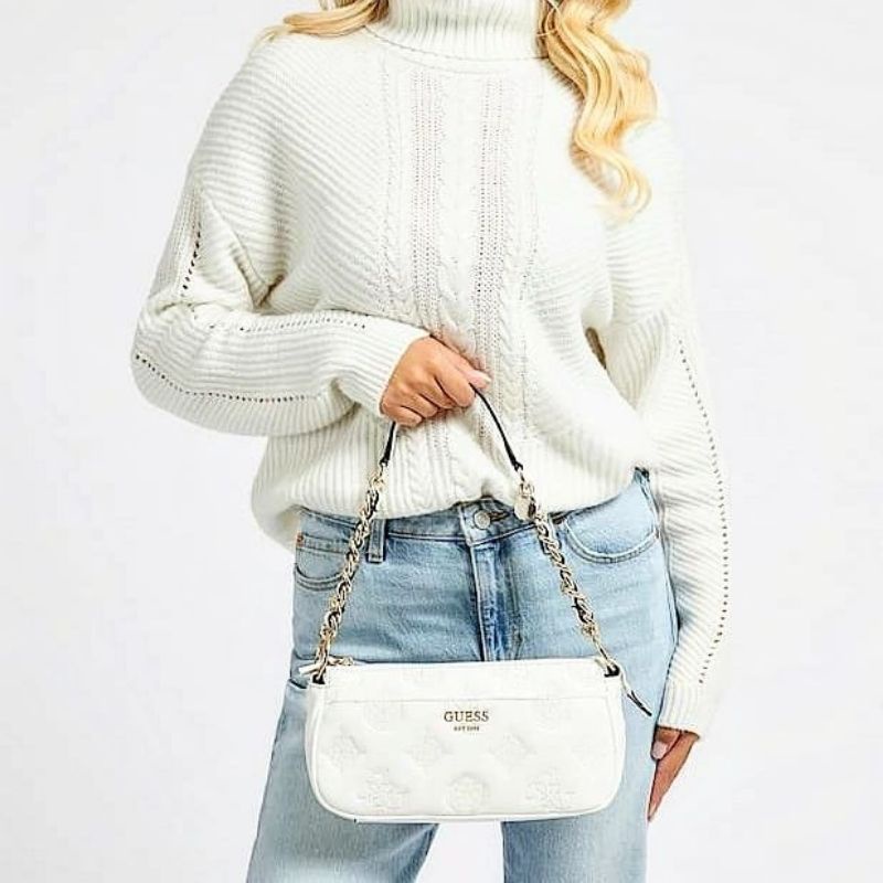 GUESSS Chic Shoulder Bag