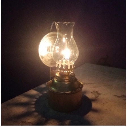 Lampu Sentir Minyak Jadul Antik