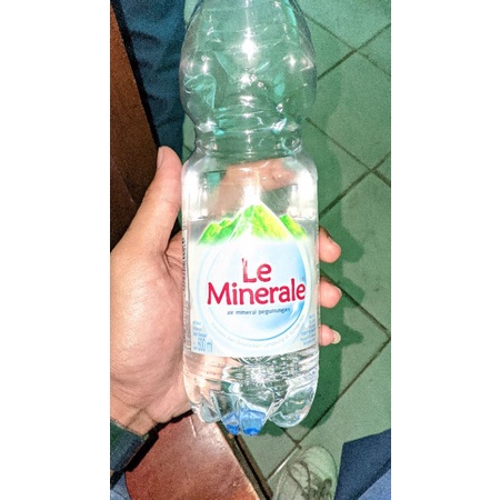 

Le Mineral