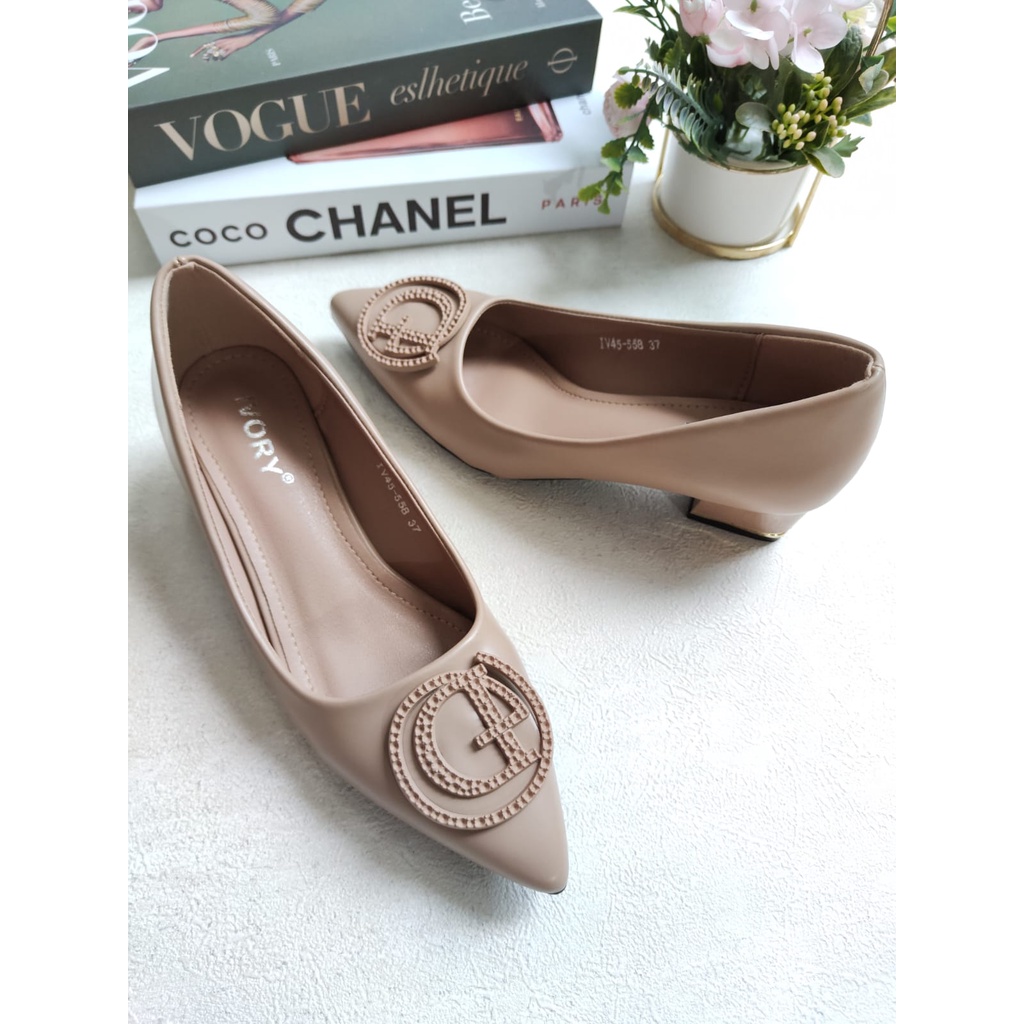 IVORY Sepatu Heels Wanita Pantofel Kerja IV58-558