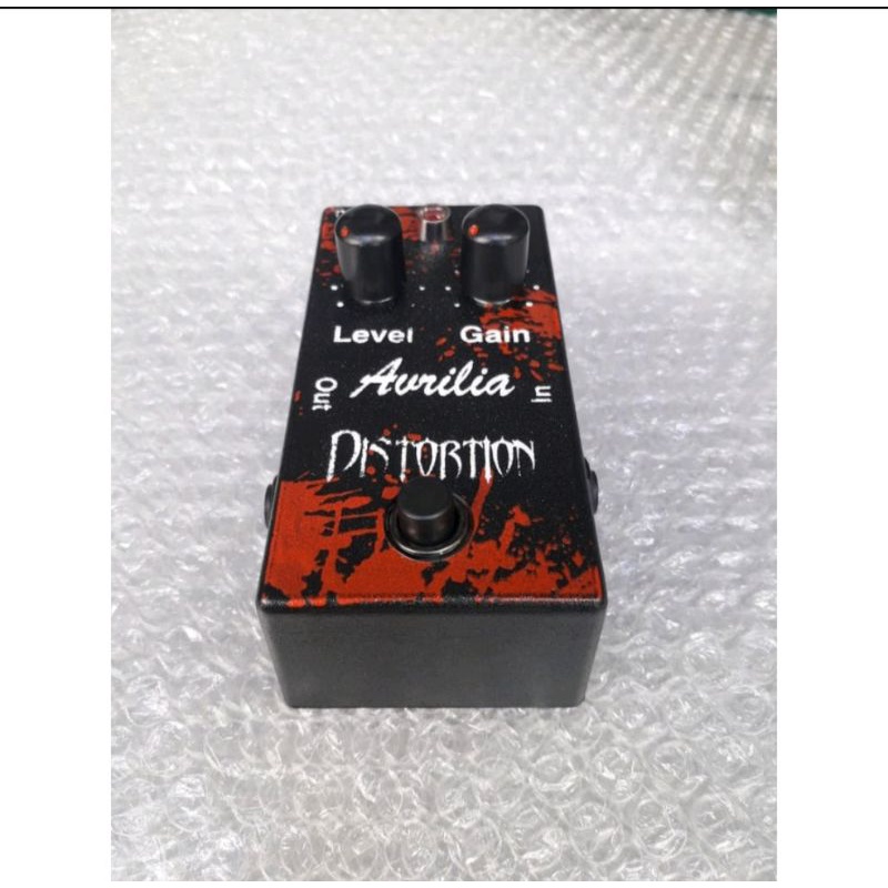 efek gitar distorsi avrilia