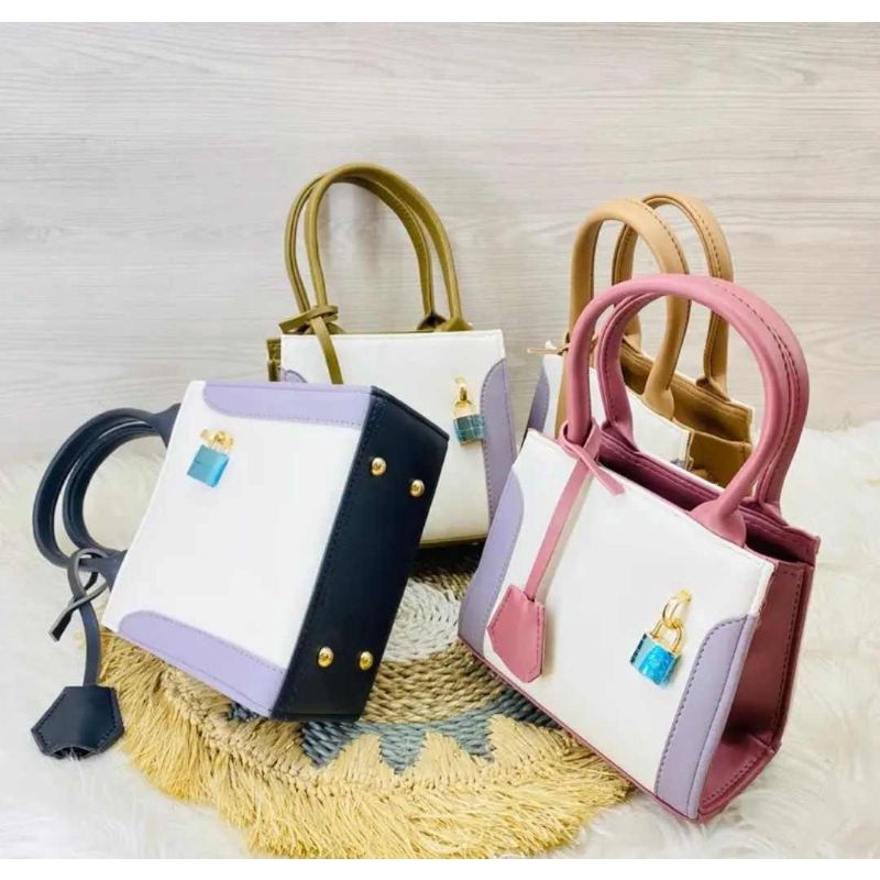 Tas wanita Maira bag /tas selempang gembok