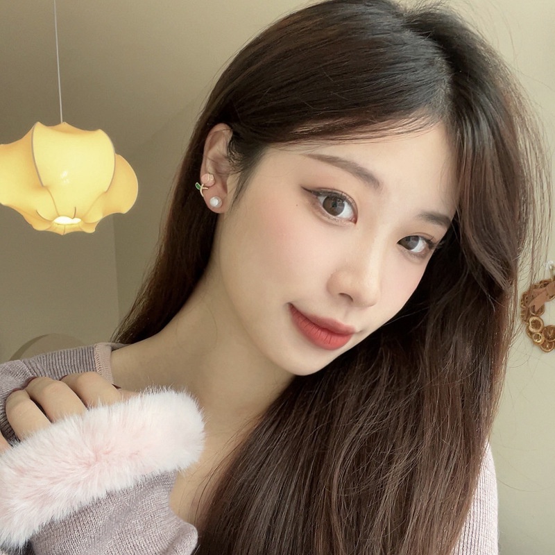 Anting Kepribadian Korea Tinggi925 Perak Jarum Mutiara tulip Cincin Telinga Musim Semi Baru Perhiasan Aksesoris