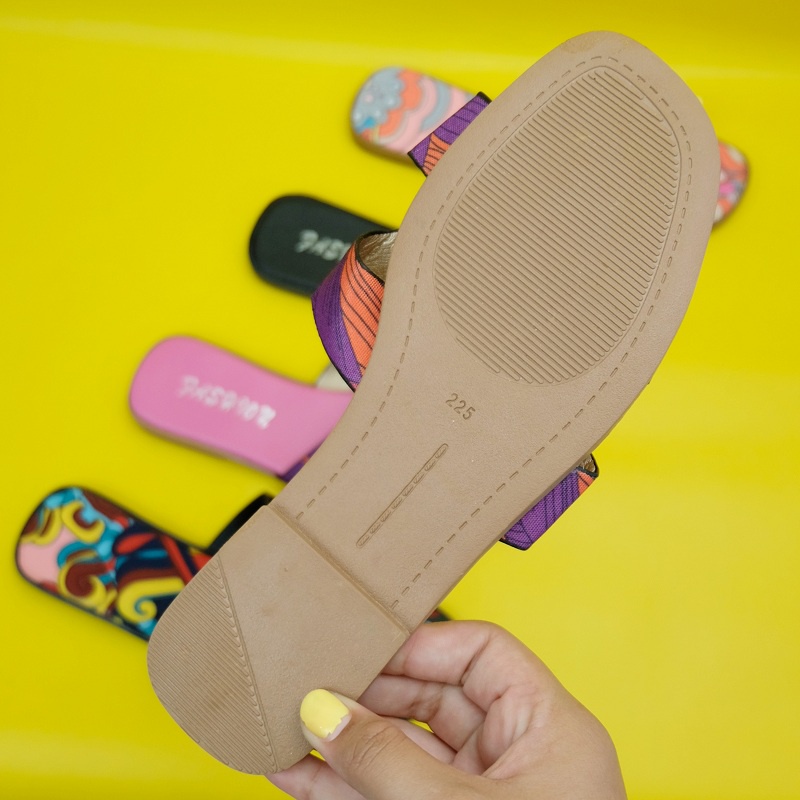 TERMURAH SD2210 Sendal sandal pantai slip on simple casual sehari - hari ringan lentur untuk anak 7 thn sd dewasa size 35 - 41