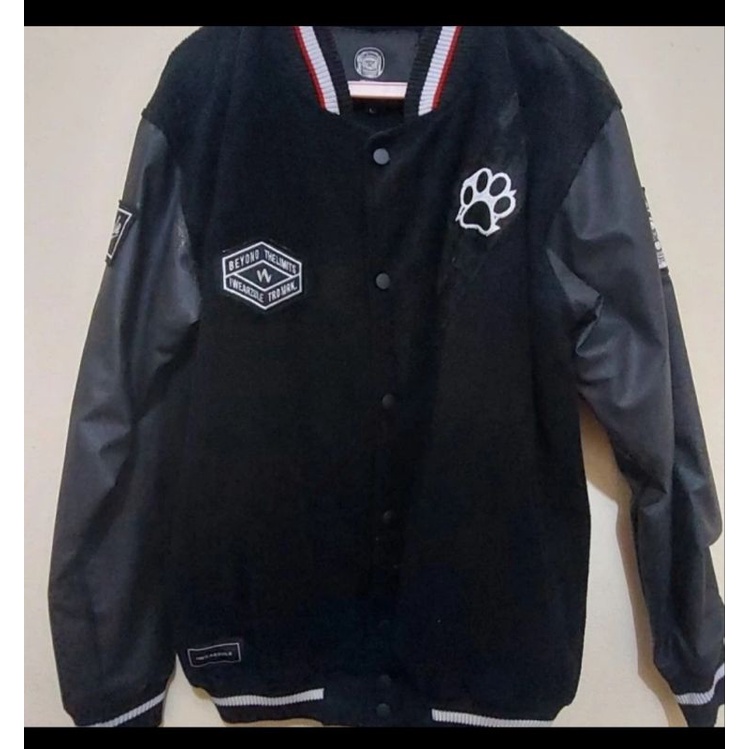 Jaket Pria Iwearzule