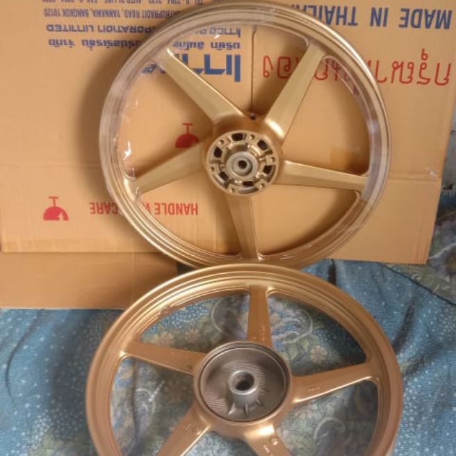 Velg pelek racing resing motor scorpio original  pnp rx king ring 18 gold