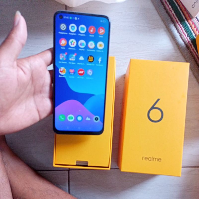 realme 6 ram 4/128