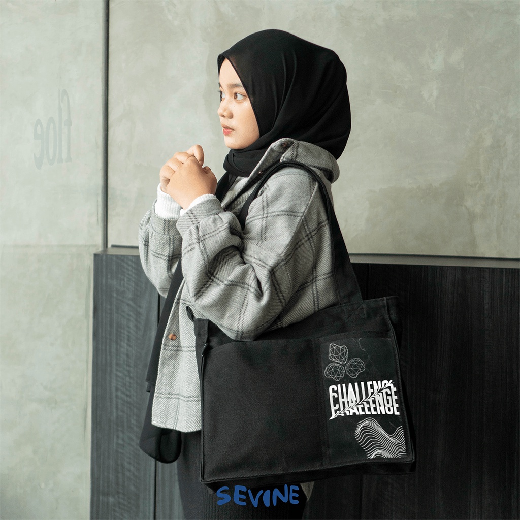 Sevine Totebag Kanvas Rebecca Tas Wanita Tote Bag Kuliah Sekolah Sekat Resleting Laptop Hitam Elegan Aesthetic - BB