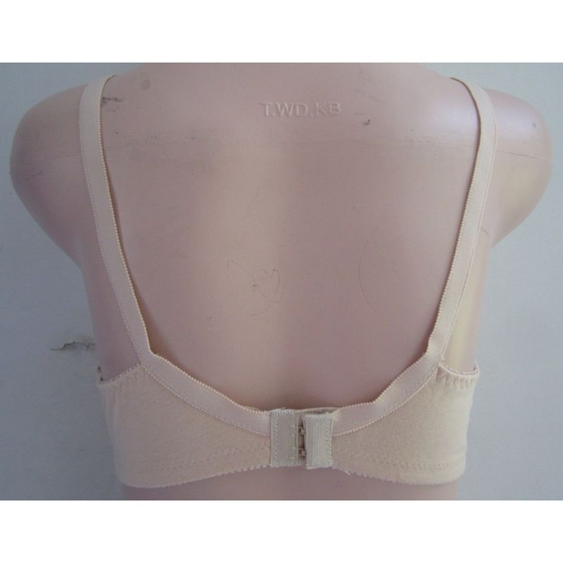 Breastfeeding Bra / BH Pakaian Dalam Ibu Wanita Menyusui Queenie