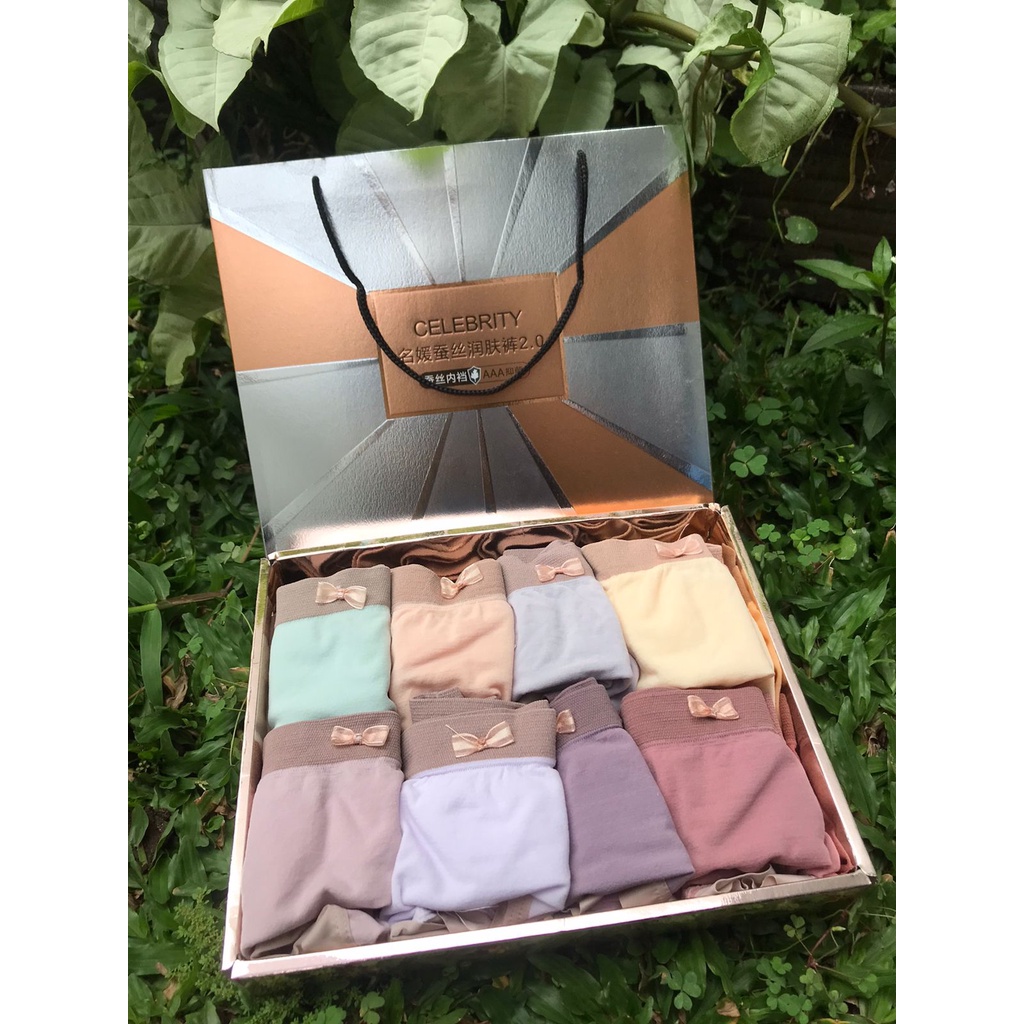 Celana Dalam Wanita Seksi Bahan Lembut Anti-Bakteri 1 Box isi 8pcs cocok buat kado