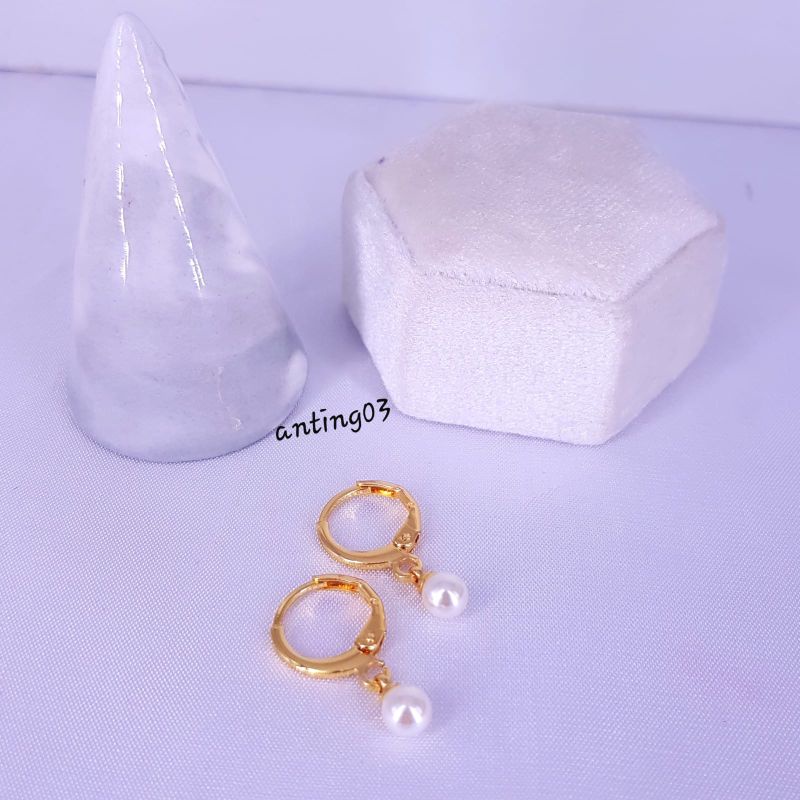 anting titanium import kode 07 ada 41 model ,awet,tahan lama bisa dipake sehari hari