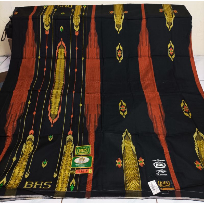 sarung BHS SGF gold full sutra 210 spunsilk. limited edition spesial wrna hitam