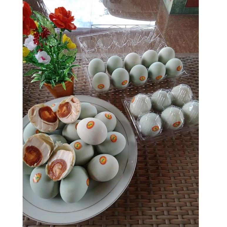 

D98 (Paket Hemat) Telur Asin Masir dan berminyak ( isi 16 butir) TOP PRODUCT ㅐ