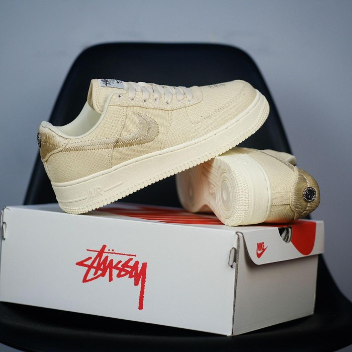 Nike Air Force 1 '07 Low X Stussy Cream Fossil Stone