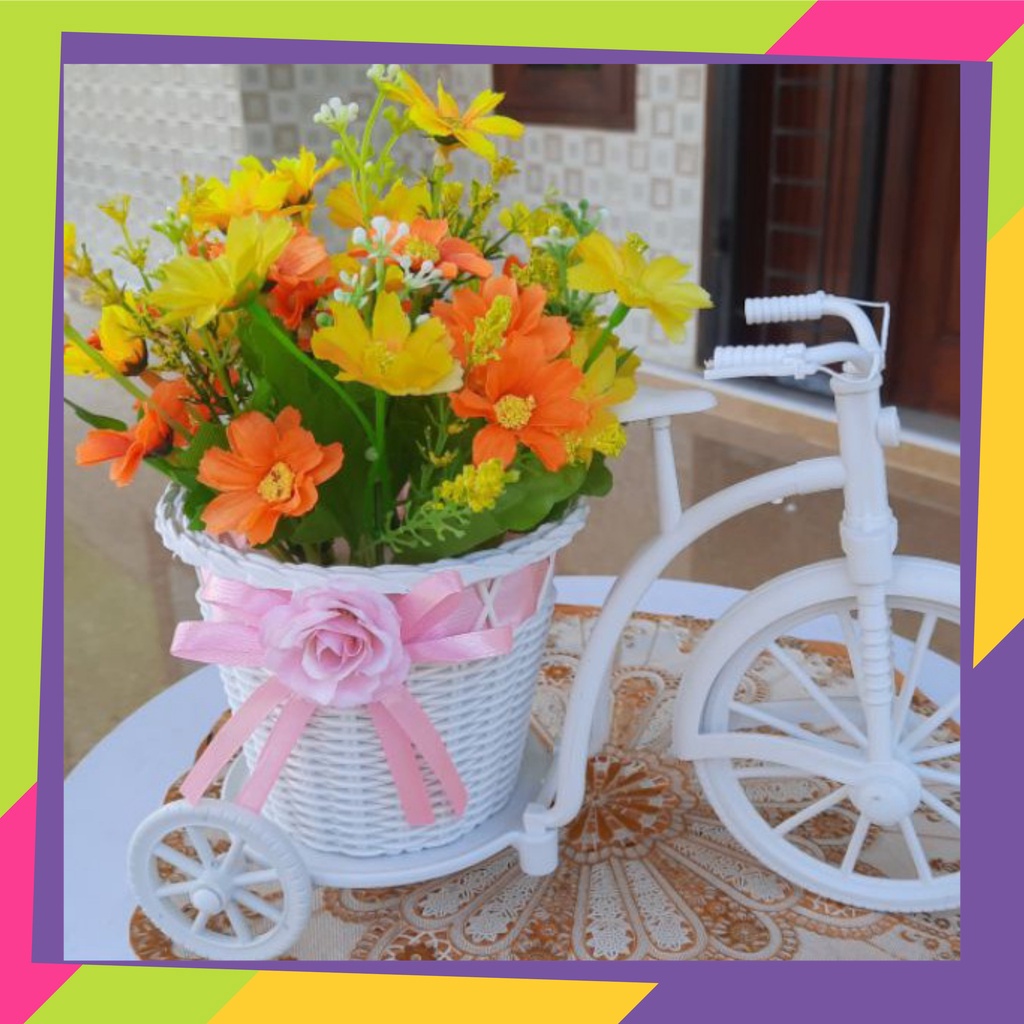 1856 / Pot  bunga sepeda plastik besar plus bunga hias artificial / Vas bunga dekorasi hias
