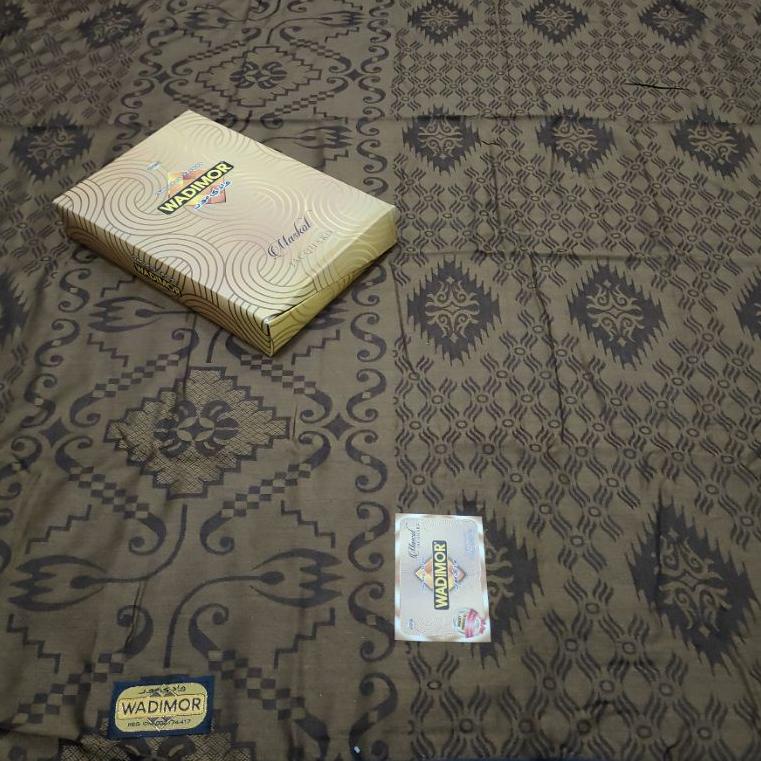 PALING DICARI Wadimor Jacquard Singgasana Mascot Antik