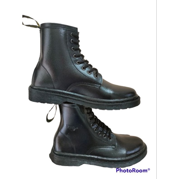 BOOTS PRIA 8 HOLE / SEPATU  DR.MARTENS / SHOES KASUAL TERLARIS UK 36-45