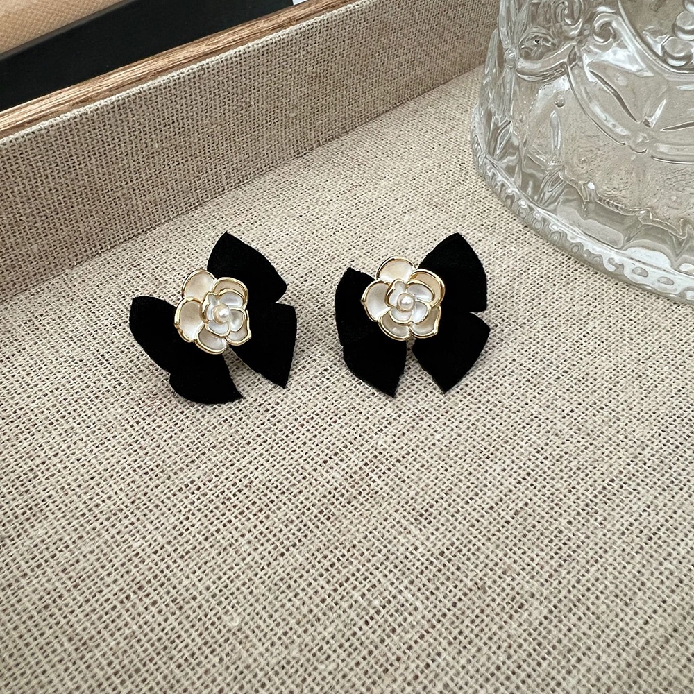 [COD Tangding] Retro Camellia Ikatan Simpul Anting Wanita Gadis Elegan Ringan Mewah Studs Earring Jewelry