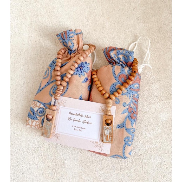 

DISKON RAMADHAN/ FREE BORDIR Paket Sajadah Turki Souvenir Sajadah Kado Muslim - Travel Couple