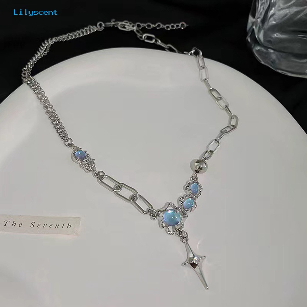 [LS] Wanita Kalung Faux Moonstone Bright Luster Hias Adjustable Semua Pertandingan Perhiasan Hadiah Baja Titanium Lady Bintang Berujung Empat Liontin Kalung Rantai Klavikula Untuk Pakaian Sehari-Hari