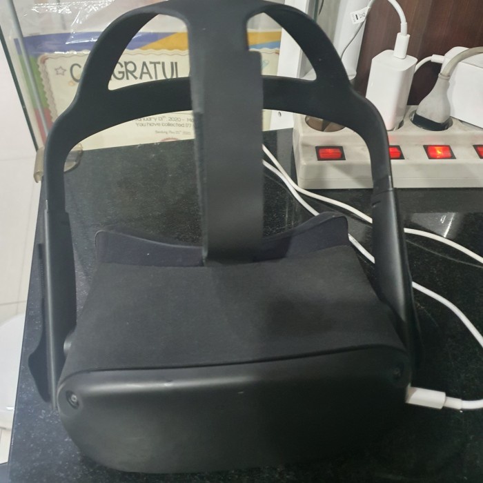 Oculus Quest VR 64GB Hitam oculus vr quest (2nd)