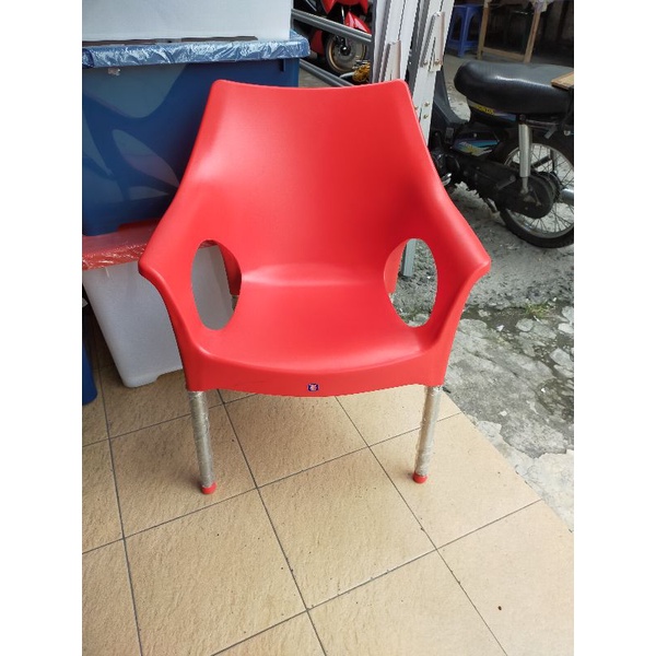 Kursi Plastik Twinpan KR2 / Kursi Santai Twinpan KR2 / Kursi Plastik Kaki Stainless Twinpan / Kursi 