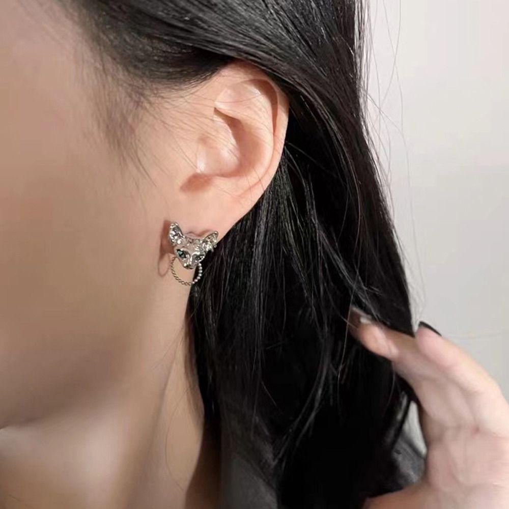 Mxbeauty Anting Gotik Wanita Sederhana Chic Trendi Perhiasan Fashion Desain Niche Hadiah Gadis Vintage Anting Gaya Korea