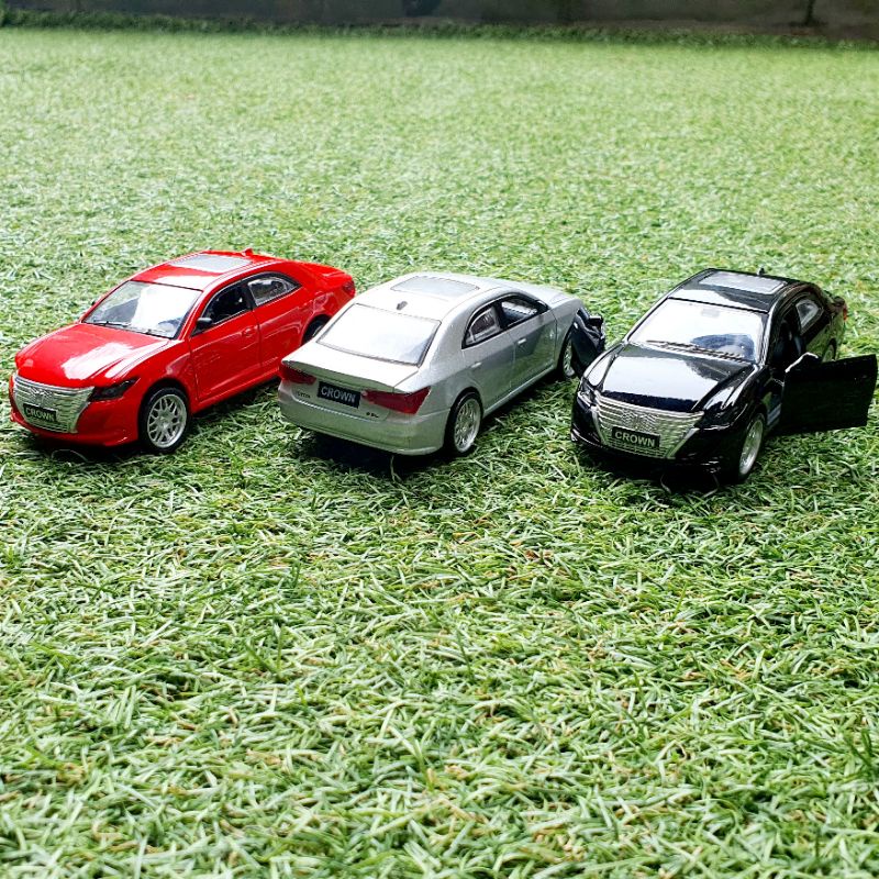 Diecast Mobil Jeep Land Cruiser Toyota Alphard Crown Tundra Skala 1:36 Diecast Miniatur Mobil Hammer Pajangan