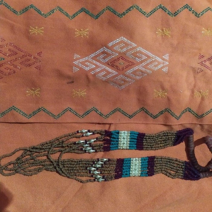 Terlaris Kain Tenun Paroki Premium Dan Kalung Toraja Sepuh Emas