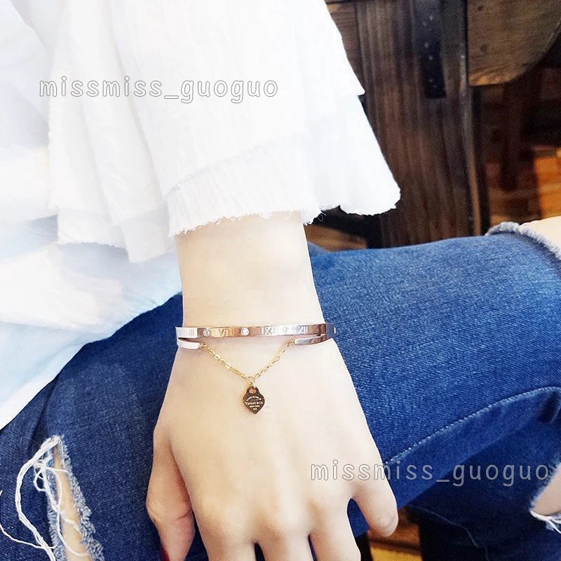 Gelang Liontin Hati Angka Romawi |  Aksesoris Bahan Titanium Steel 18K Warna Rose Gold | Perhiasan Bahan Stainless Steel Untuk Hadiah