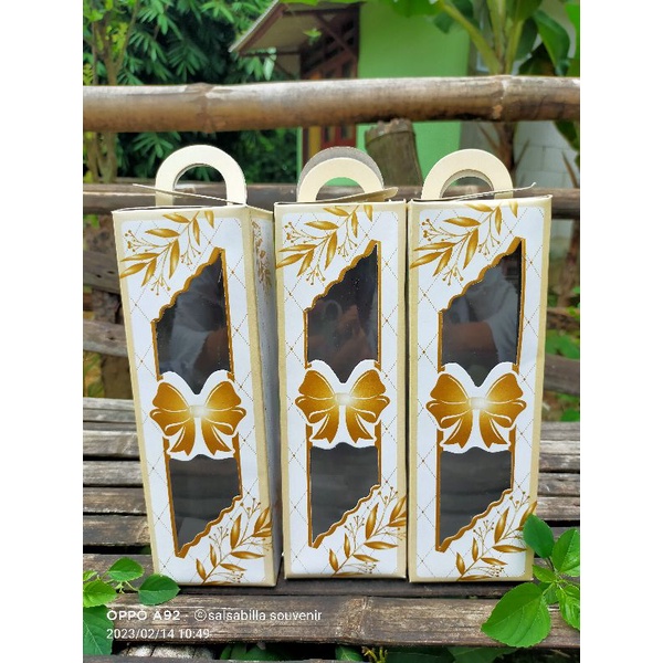 

Box souvenir botol atau gelas