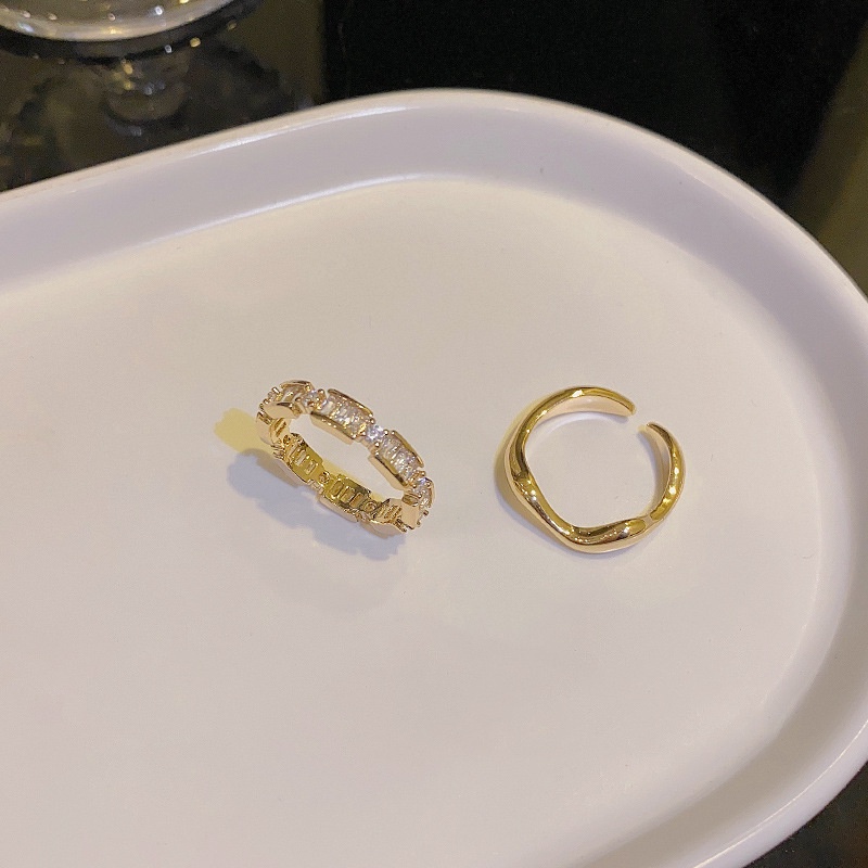 Goldkingdom Fashion Perhiasan Aksesoris Ready Stock Korea Selatan Cincin Baru Perempuan Dua Potong Set Cahaya Mewah Niche Internet Merah Gaya Yang Sama Terbuka Jari Telunjuk Cincin Ring