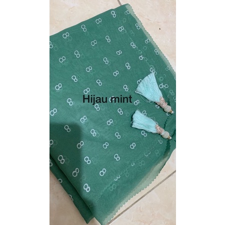 hijab segiempat motif tassel size 115x115/kerudung hijab segiempat motif tasel warna hijau mint